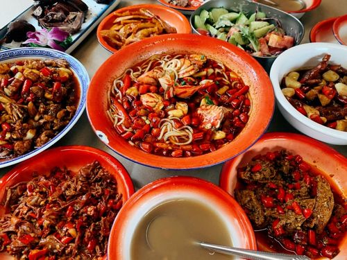 南昌餐饮正当时 赣菜迈向连锁化与品牌化的新篇章