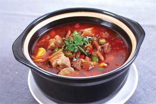 帅乡天香砂锅加盟费解析 总投资12.07万元及加盟详情